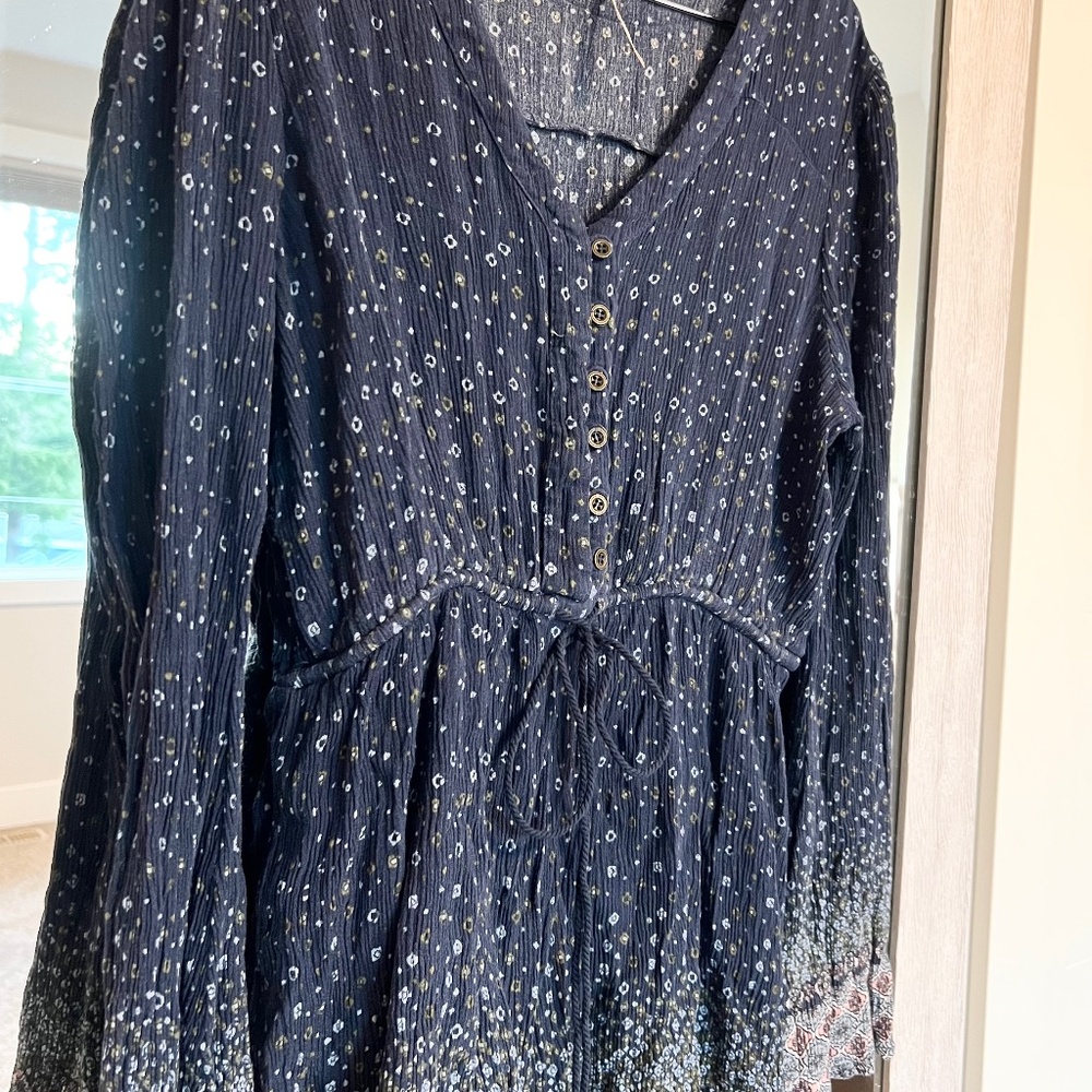 Bohemian shorts jumper with long sleeves, small